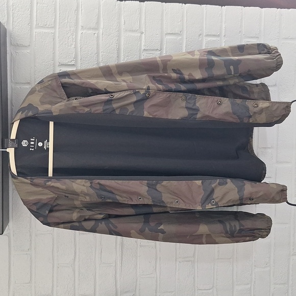 🪖 Zine Camouflage Windbreaker. XL - Picture 10 of 10